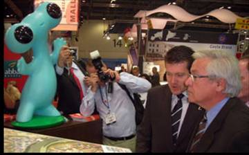 El ministro de Industria y Turismo presenta Expo Zaragoza 2008 en Londres
