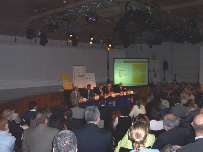 Acto de presentaci�n del Anuario de la Comunicaci�n 2005
