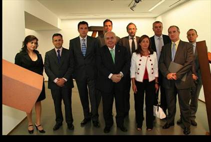 Representantes de Dircom con el presidente del Principado de Asturias y miembros de la delegaci�n