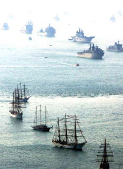 Parada naval frente al puerto de Portsmouth
